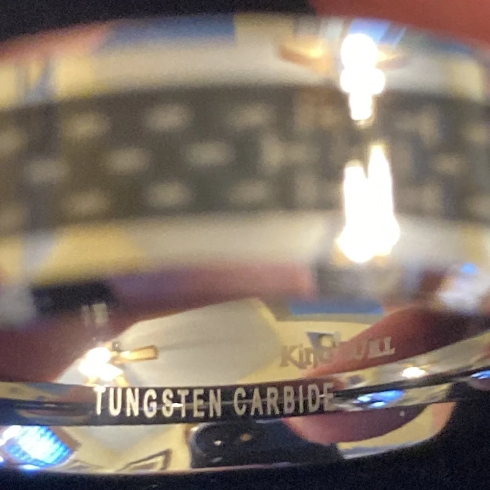 NWOT men’s King Will tungsten carbon “gentlemen” beveled edge band ring